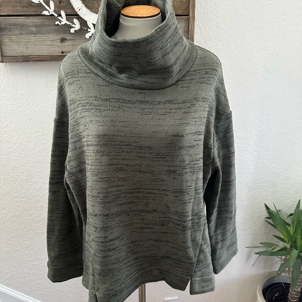 Anthropologie‎ Saturday Sunday Cozy Olive Green Turtleneck Sweatshirt size M